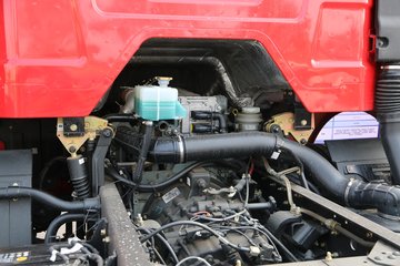 һ����� J6L�п� �ʻ۰� 180���� 4X2 6.75�������ػ���ͼƬ