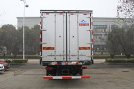 东风商用车底盘&nbsp;冷藏车外观图片