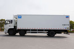 东风商用车 天龙 245马力 6X2 9.4米冷藏车(康飞牌)(KFT5256XLC52)
