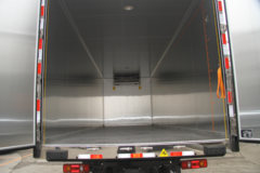 东风商用车 天龙 245马力 6X2 9.4米冷藏车(康飞牌)(KFT5256XLC52)