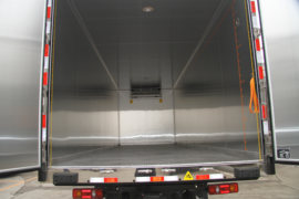 东风商用车底盘&nbsp;冷藏车上装图片