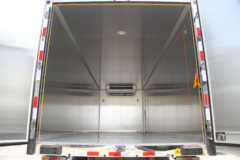 庆铃 五十铃700P 190马力 4X2 6.9米冷藏车(康飞牌)(KFT5103XLC51)
