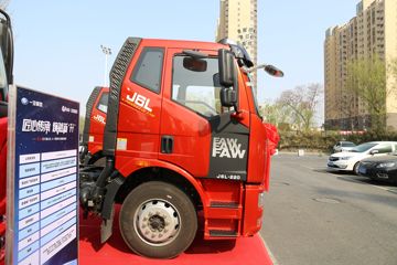 һ����� J6L�п� 2018�� �ʻݰ� 220���� 4X2 6.75�������ػ���(CA1180P62K1L4E5)ͼƬ