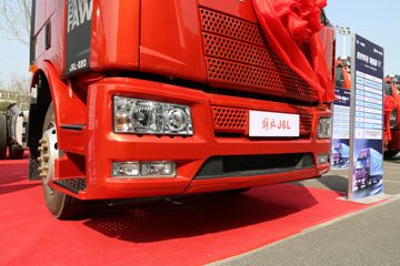 һ����� J6L�п� 2018�� �ʻݰ� 220���� 4X2 6.75�������ػ���(CA1180P62K1L4E5)ͼƬ