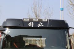 一汽解放 J6L中卡 2018款 质惠版 220马力 4X2 6.75米栏板载货车(CA1180P62K1L4E5)