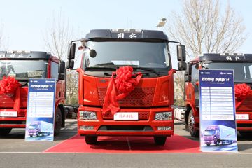 һ����� J6L�п� 2018�� �ʻݰ� 220���� 4X2 6.75�������ػ���(CA1180P62K1L4E5)ͼƬ