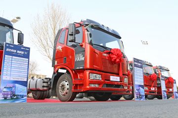 һ����� J6L�п� 2018�� �ʻݰ� 220���� 4X2 6.75�������ػ���(CA1180P62K1L4E5)ͼƬ