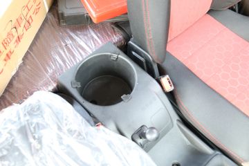 һ����� J6L�п� 2018�� �ʻݰ� 220���� 4X2 6.75�������ػ���(CA1180P62K1L4E5)ͼƬ