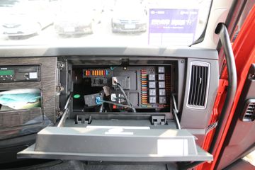 һ����� J6L�п� 2018�� �ʻݰ� 220���� 4X2 6.75�������ػ���(CA1180P62K1L4E5)ͼƬ