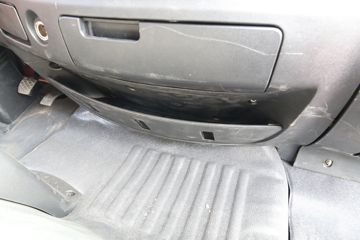 һ����� J6L�п� 2018�� �ʻݰ� 220���� 4X2 6.75�������ػ���(CA1180P62K1L4E5)ͼƬ