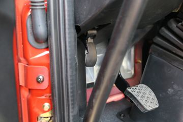 һ����� J6L�п� 2018�� �ʻݰ� 220���� 4X2 6.75�������ػ���(CA1180P62K1L4E5)ͼƬ