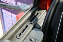 一汽解放 J6L中卡 2018款 质惠版 220马力 4X2 6.75米栏板载货车(CA1180P62K1L4E5)