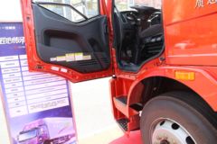 一汽解放 J6L中卡 2018款 质惠版 220马力 4X2 6.75米栏板载货车(CA1180P62K1L4E5)