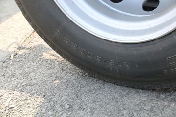 һ����� J6L�п� 2018�� �ʻݰ� 220���� 4X2 6.75�������ػ���(CA1180P62K1L4E5)ͼƬ