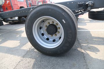 һ����� J6L�п� 2018�� �ʻݰ� 220���� 4X2 6.75�������ػ���(CA1180P62K1L4E5)ͼƬ