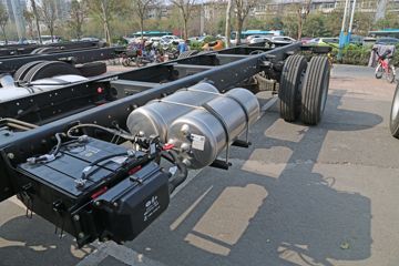 һ����� J6L�п� 2018�� �ʻݰ� 220���� 4X2 6.75�������ػ���(CA1180P62K1L4E5)ͼƬ