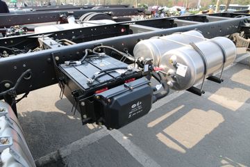 һ����� J6L�п� 2018�� �ʻݰ� 220���� 4X2 6.75�������ػ���(CA1180P62K1L4E5)ͼƬ