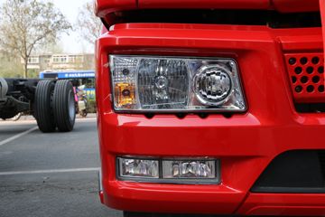 һ����� J6L�п� 2018�� �ʻݰ� 180���� 4X2 6.75�������ػ���(CA1180P62K1L4E5)ͼƬ