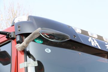 һ����� J6L�п� 2018�� �ʻݰ� 180���� 4X2 6.75�������ػ���(CA1180P62K1L4E5)ͼƬ