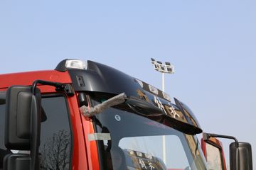 һ����� J6L�п� 2018�� �ʻݰ� 180���� 4X2 6.75�������ػ���(CA1180P62K1L4E5)ͼƬ