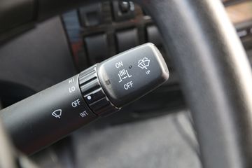 һ����� J6L�п� 2018�� �ʻݰ� 180���� 4X2 6.75�������ػ���(CA1180P62K1L4E5)ͼƬ