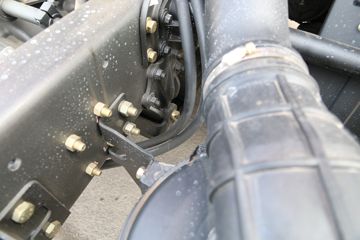 һ����� J6L�п� 2018�� �ʻݰ� 180���� 4X2 6.75�������ػ���(CA1180P62K1L4E5)ͼƬ