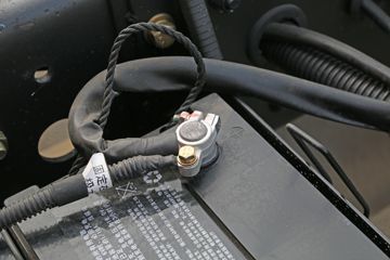 һ����� J6L�п� 2018�� �ʻݰ� 180���� 4X2 6.75�������ػ���(CA1180P62K1L4E5)ͼƬ