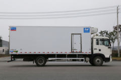 中国重汽 HOWO T5G 210马力 4X2 7.7米冷藏车(康飞牌)(KFT5169XLC50)
