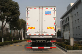 重汽豪沃(HOWO)底盘&nbsp;冷藏车外观图片