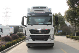 重汽豪沃(HOWO)底盘&nbsp;冷藏车外观图片