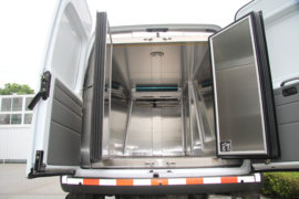 江铃底盘&nbsp;冷藏车上装图片