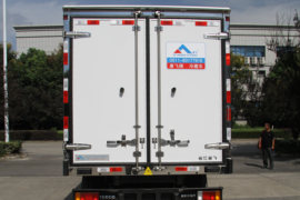 南京依维柯底盘&nbsp;冷藏车外观图片