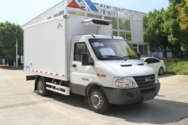 南京依维柯底盘&nbsp;冷藏车外观图片
