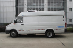 南京依维柯 Turbo Daily V40 129马力 3.265米冷藏车(康飞牌)(KFT5041XLC5G) 南京依维柯 Turbo Daily V40 129马力 3.265米冷藏车(康飞牌)(KFT5041XLC5G)
