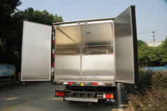 南京依维柯 Turbo Daily X45 129马力 4X2 3.5米冷藏车(康飞牌)(KFT5041XLC55)