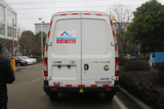 上汽大通 T60 136马力 2.81米冷藏车(康飞牌)(KFT5040XLC51)