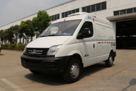 上汽大通底盘&nbsp;冷藏车外观图片