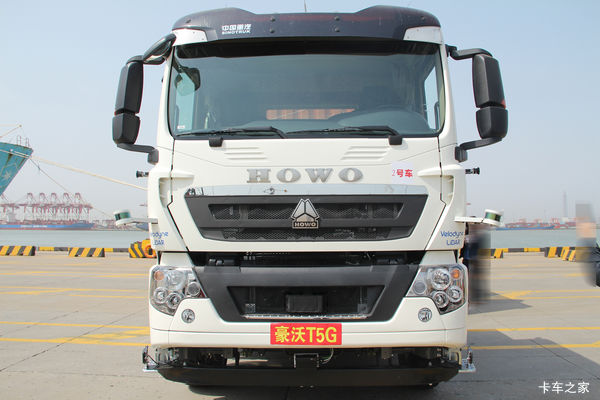 中国重汽 HOWO T5G重卡 25T 6X4 纯电动牵引车