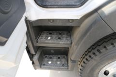 福田 欧航R系 170马力 7.8米厢式载货车(京五)(BJ5166XXY-A4)