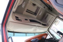 福田 欧曼EST 9系重卡 400马力 8X4 9.6米栏板载货车(BJ1319VNPKJ-AB)