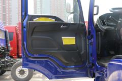 福田 欧曼新ETX 5系重卡 245马力 6X2 8米仓栅式载货车(BJ5252CCY-AB)