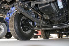 福田 欧曼新ETX 5系重卡 245马力 6X2 8米仓栅式载货车(BJ5252CCY-AB)