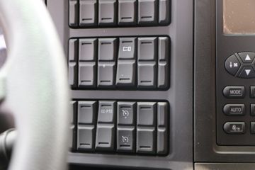 ���� ŷ����ETX 6ϵ�ؿ� 245���� 6X2 9.53����ʽ�ػ���(BJ5257XXY-XA)ͼƬ