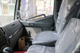 瑞沃Q9&nbsp;载货车驾驶室                                               图片