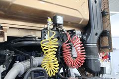 陕汽重卡 德龙X3000 纪念版 轻量化 550马力 6X4牵引车(SX4250XC4Q2)