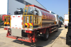 中国重汽 斯太尔M5G 210马力 4X2 沥青洒布车(程力威牌)(CLW5161GLQZ5)