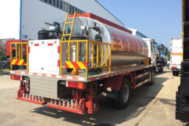 重汽斯太尔底盘&nbsp;沥青洒布车外观图片