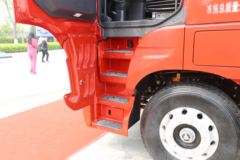 福田 欧曼EST 6系重卡 超级版 550马力 6X4牵引车(高顶平地板)(BJ4259SMFKB-AB) 福田 欧曼EST 6系重卡 超级版 550马力 6X4牵引车(高顶平地板)(BJ4259SMFKB-AB)