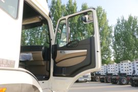 豪瀚J6G&nbsp;载货车驾驶室                                               图片