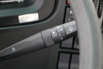 ���� ������D9 170���� 4X2 6.8�������ػ���(EQ1140L9BDG)ͼƬ